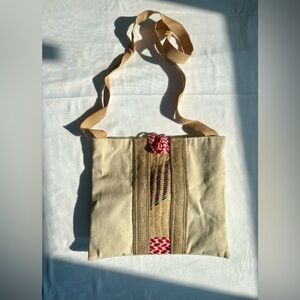 4/$20 🦋 Bohemian Beige Cross-body Bag